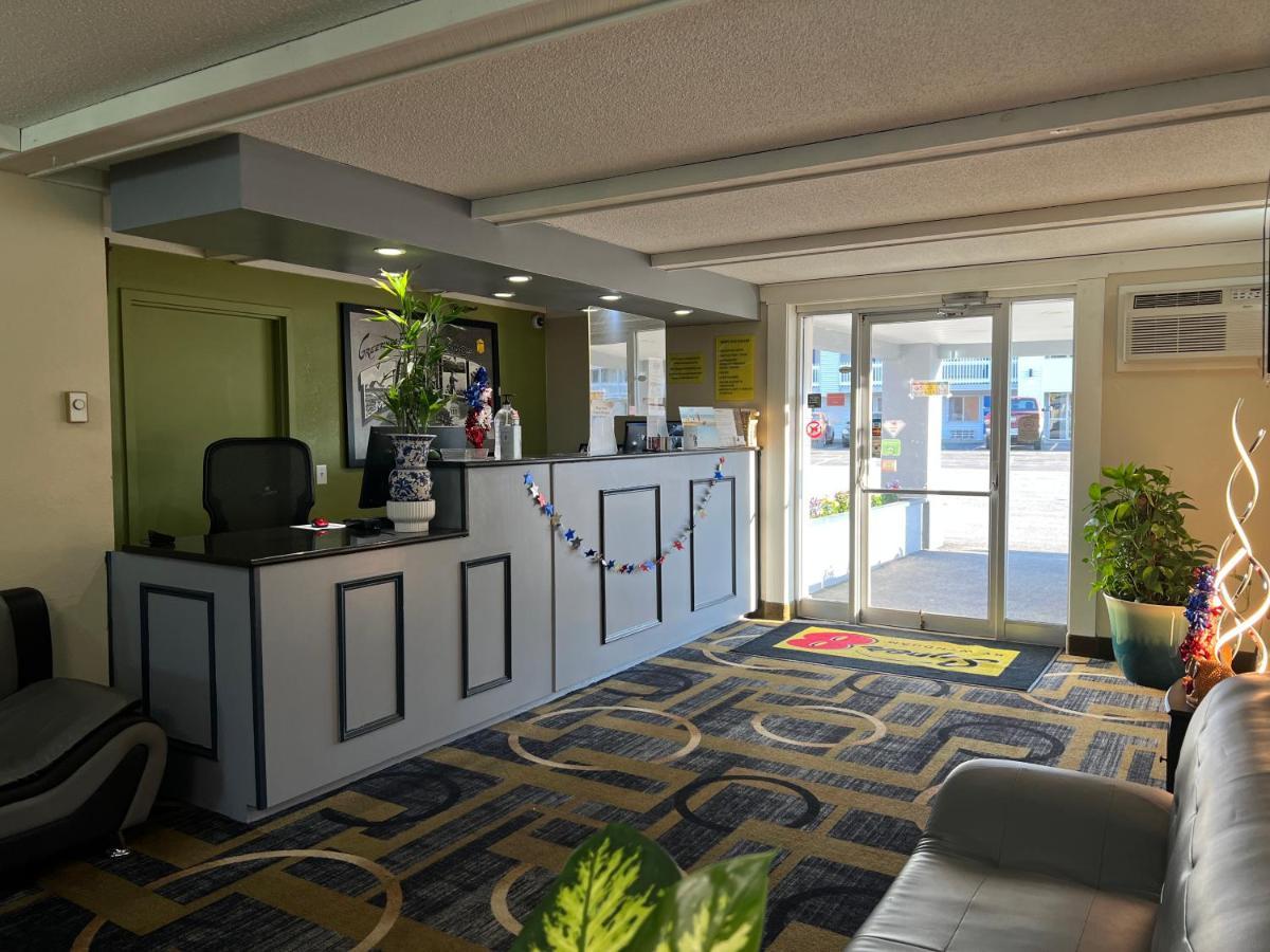 Super 8 By Wyndham Bangor Hotel Ngoại thất bức ảnh