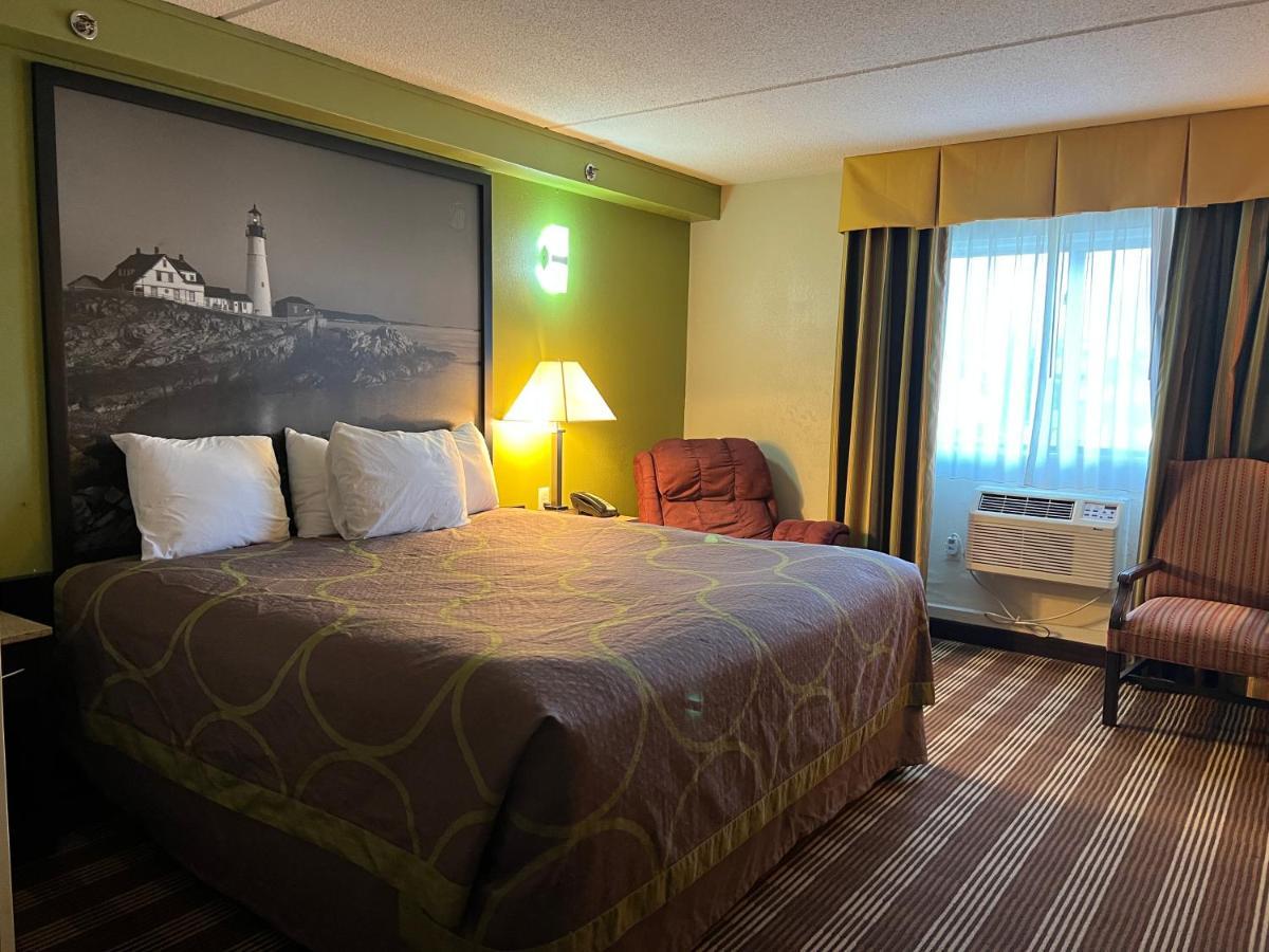 Super 8 By Wyndham Bangor Hotel Ngoại thất bức ảnh