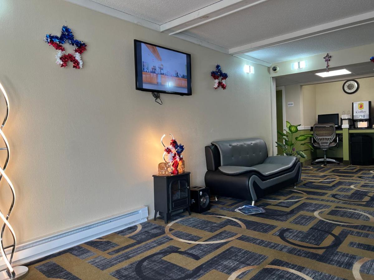 Super 8 By Wyndham Bangor Hotel Ngoại thất bức ảnh